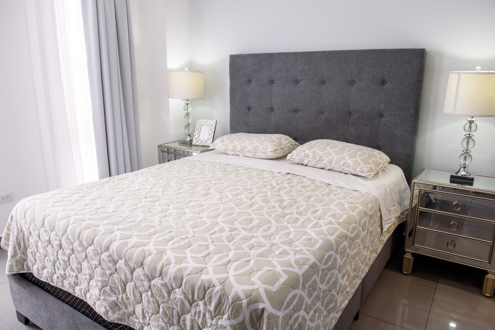 king platform bed with storage