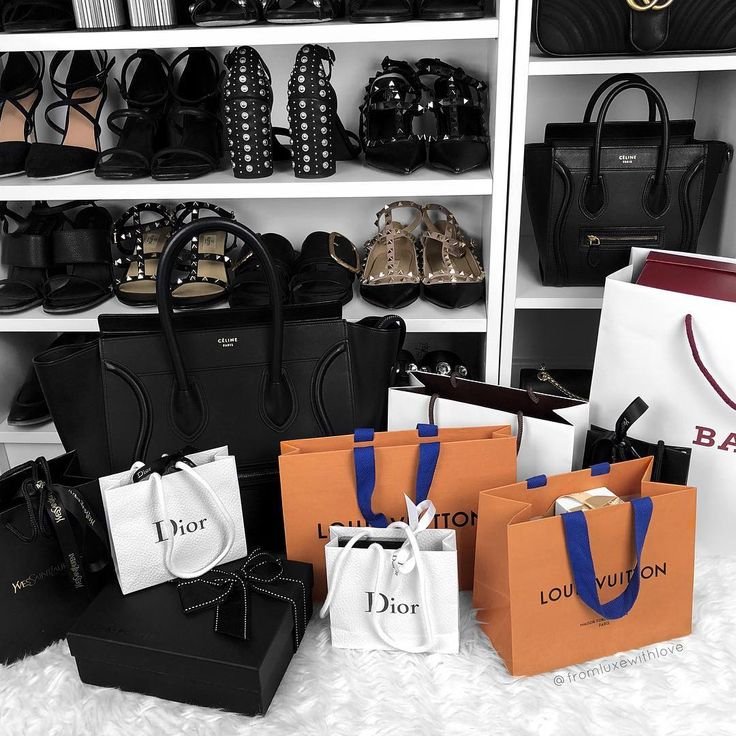 Where to Find Premium Luxury Shopping Bags in Los Angeles